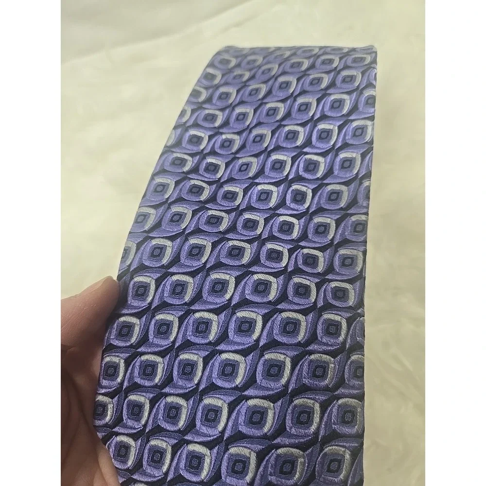 Robert Talbott Men's Silk Tie Purple Medallion Geometric‎ Print Made In USA